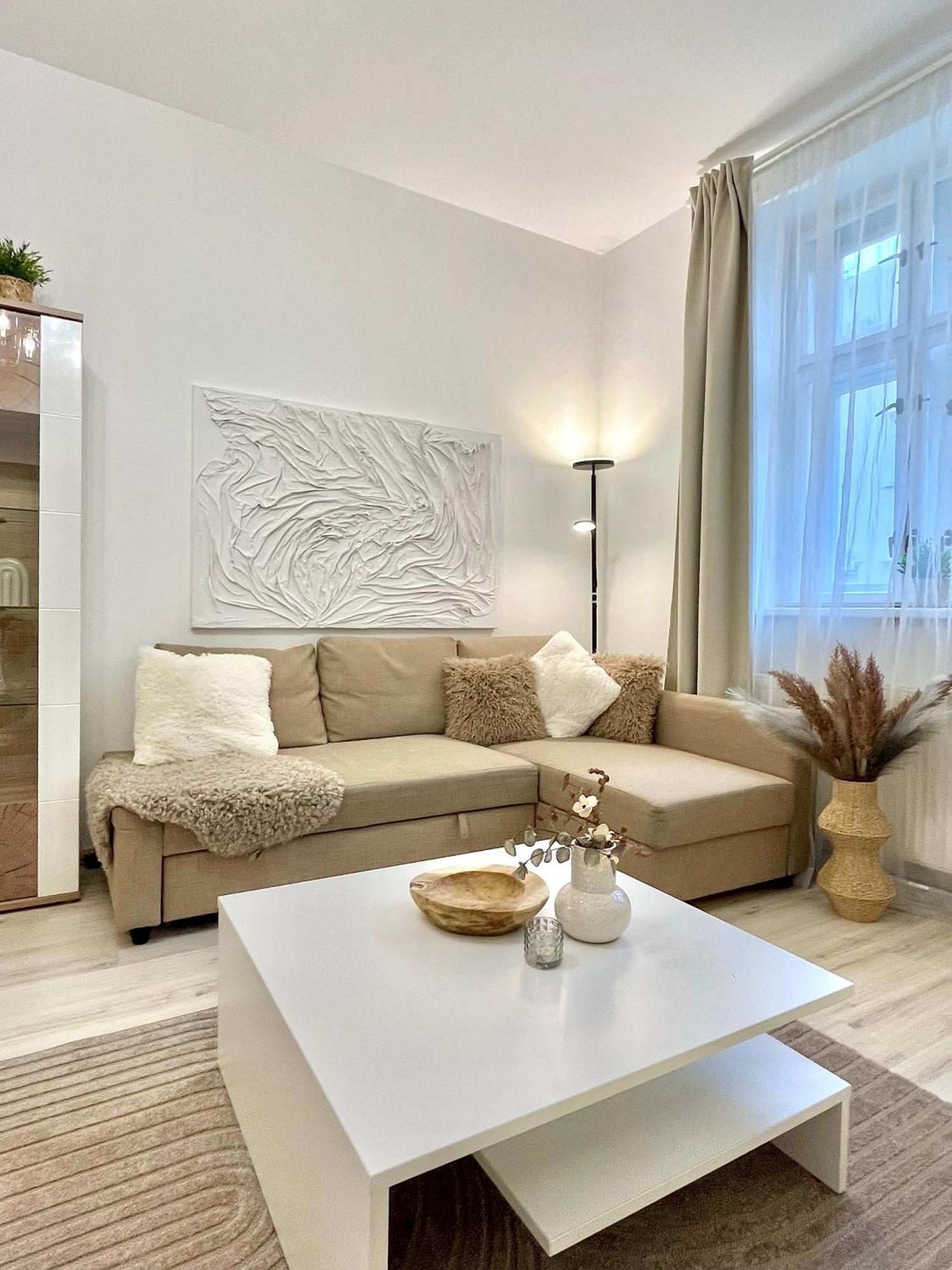 James Bond Apartment Top Location Air Conditioned Братислава Екстер'єр фото